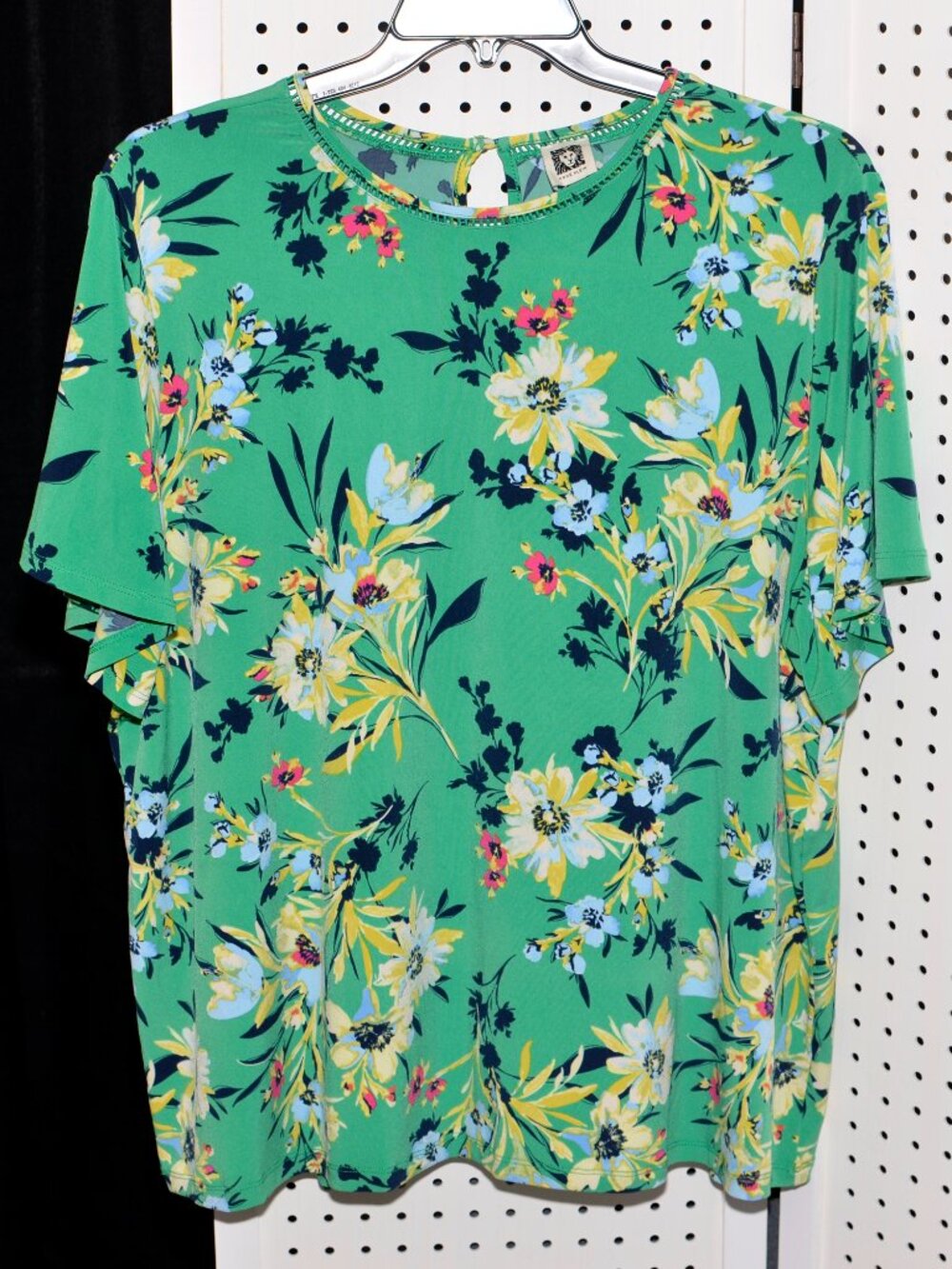 Plus Size 3X Anne Klein Green Floral Short Sleeve Top Keyhole Neck Blouse